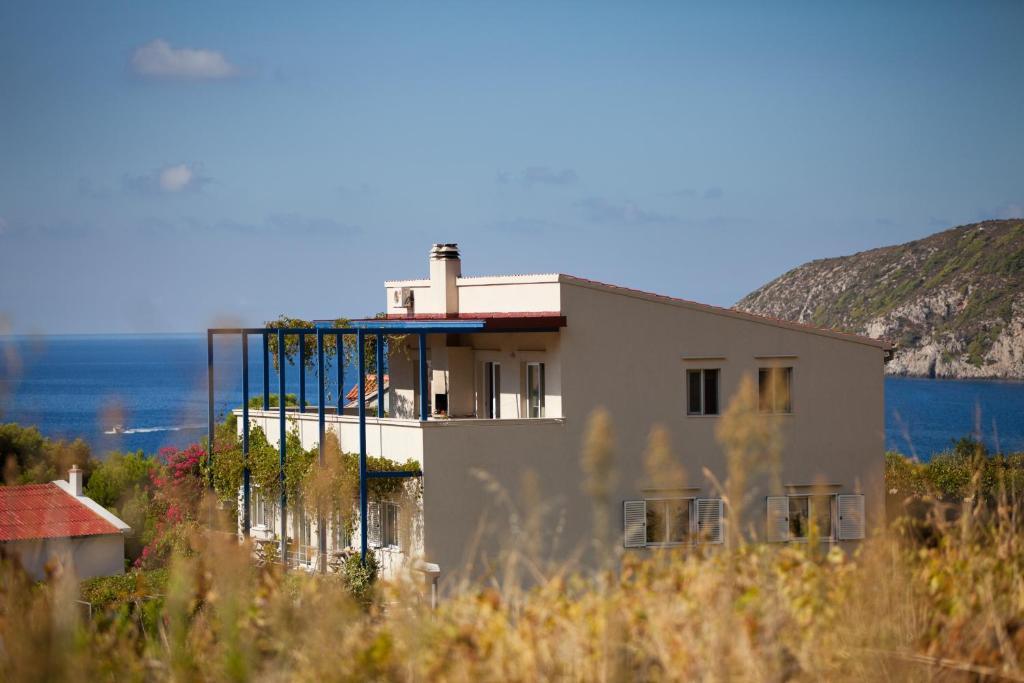 Apartments Zambarlin Komiža Extérieur photo