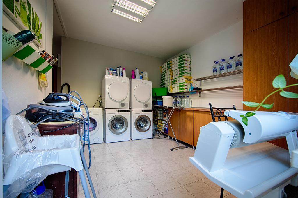 Apartments Zambarlin Komiža Chambre photo