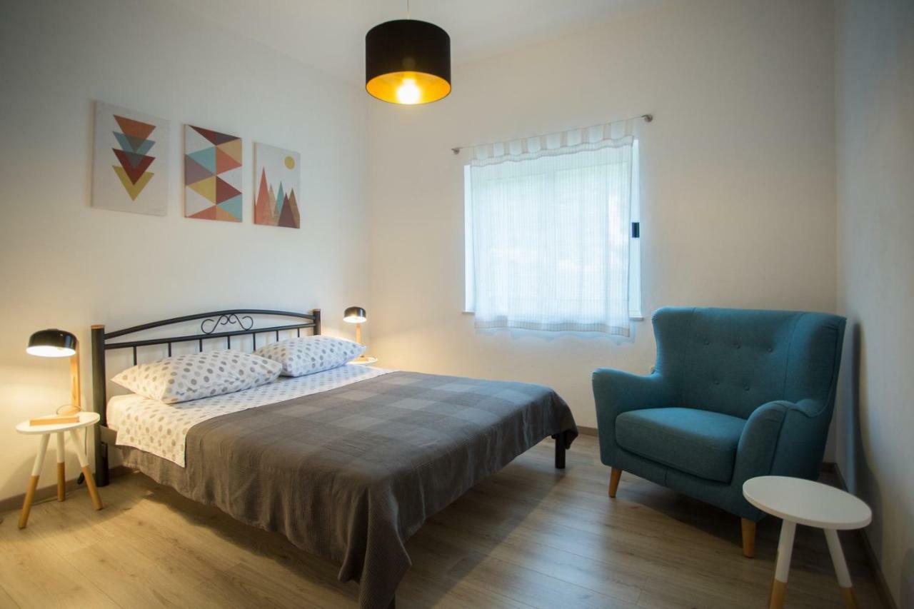 Apartments Zambarlin Komiža Extérieur photo