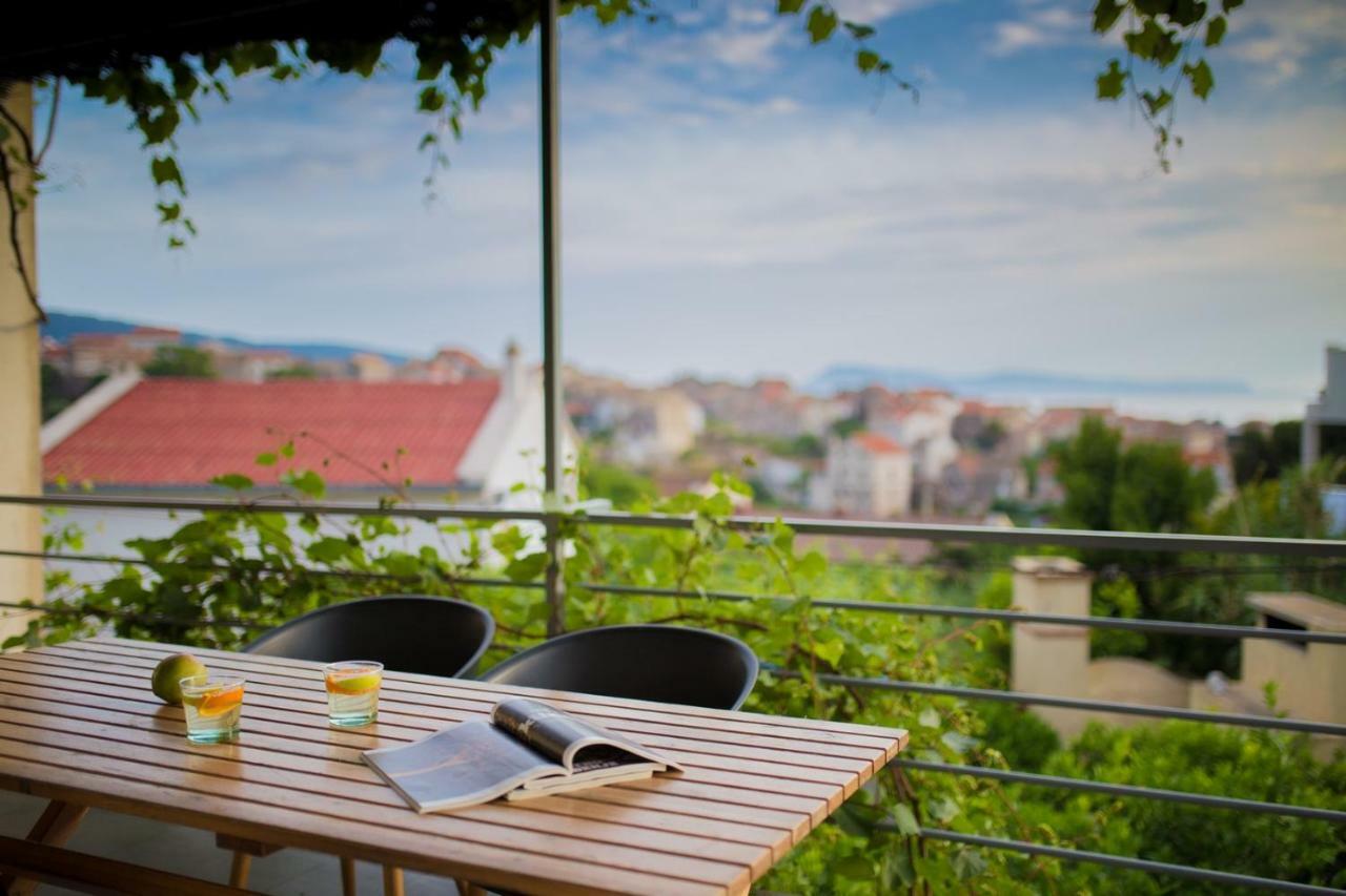 Apartments Zambarlin Komiža Extérieur photo